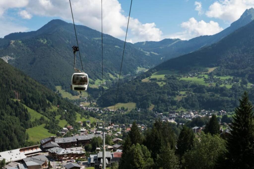 Le Relai S31 - Grand et lumineux studio avec coin montagne 4-6 pers, tout équipé, avec WIFI, à 30m des pistes avec un grand balcon, DRAPS NON COMPRIS Saint-Jean-dʼAulps Exterior foto